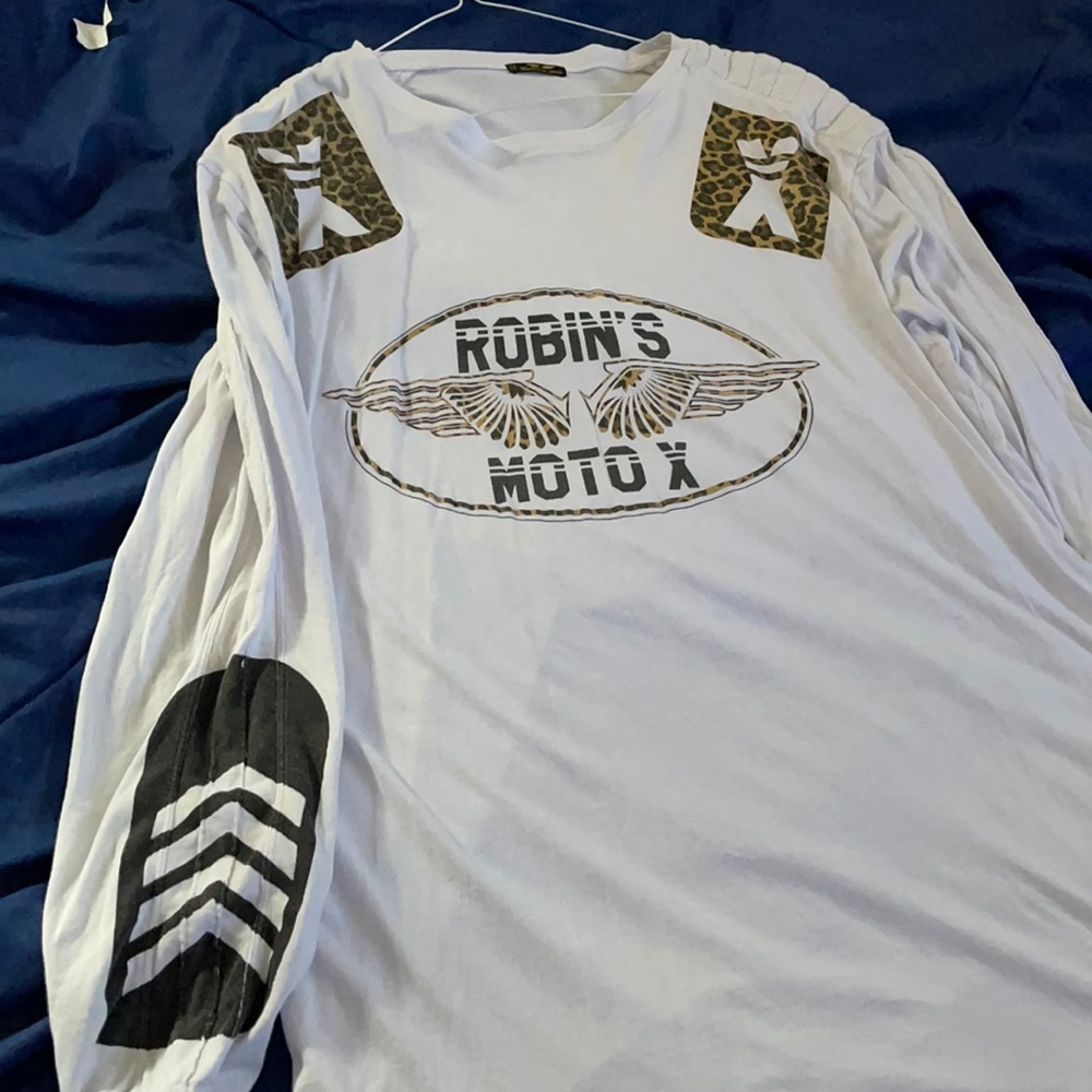 Robin jeans shirt size xl fits like a XXL